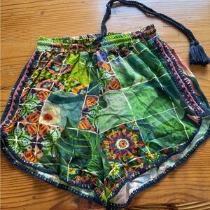 FARM Rio Floral High waisted Green Shorts FROM IPANEMA store